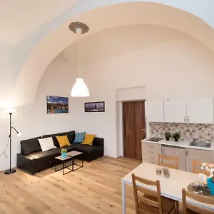  Appartamento Aaa Krakovská