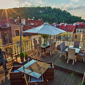 Hotell Julian, Prag