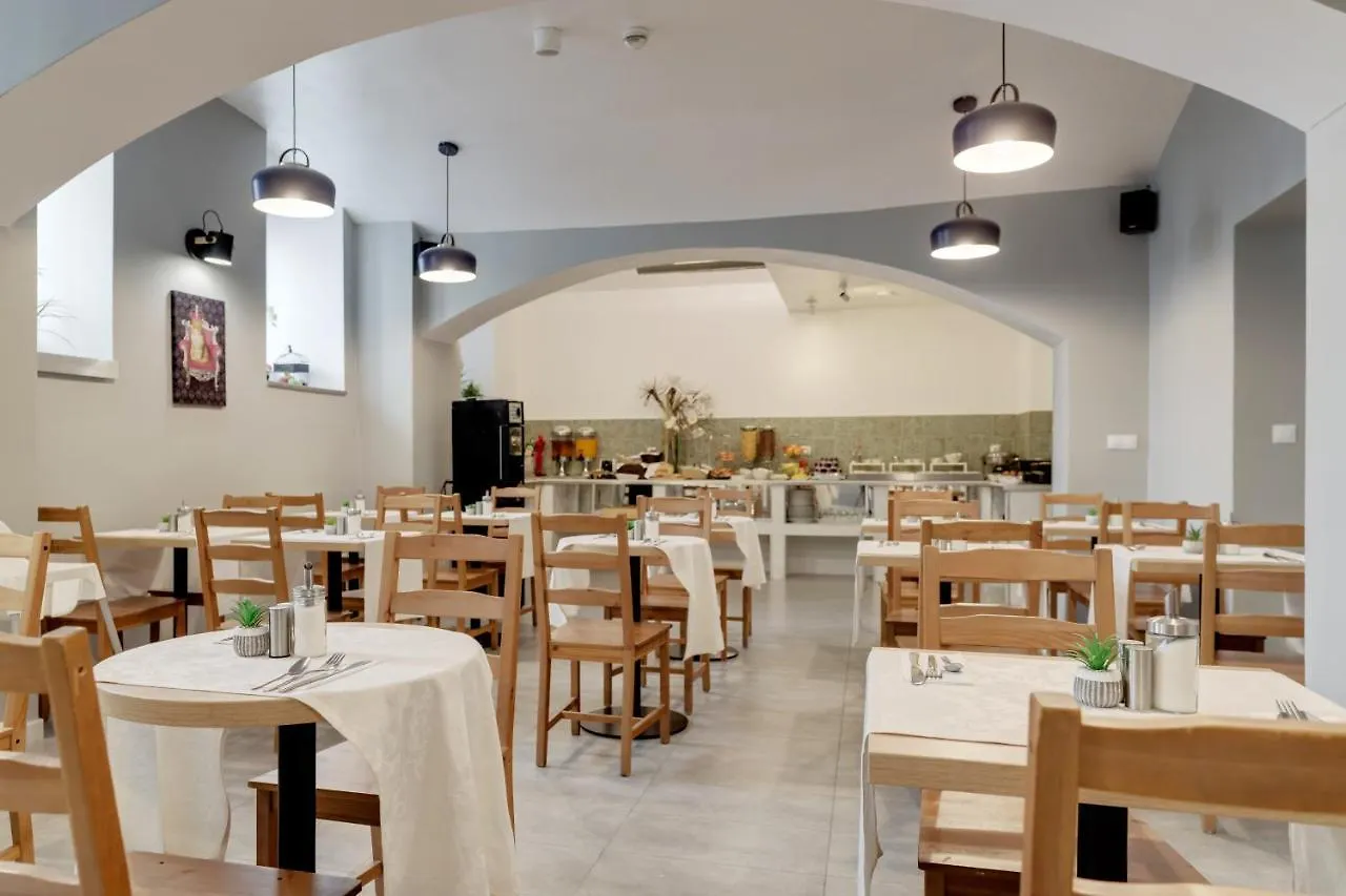 פראג Royal Court Hotel