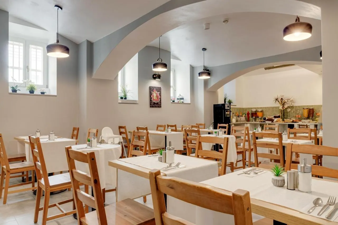 פראג Royal Court Hotel